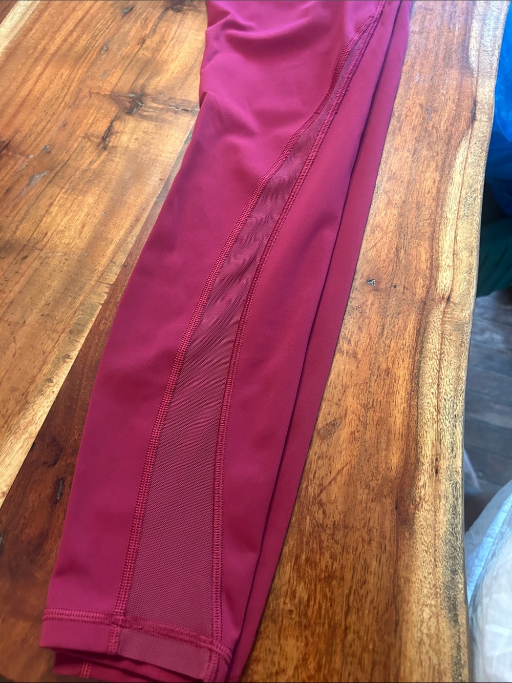 Women’s  Active Tight Leggings in Deep Berry